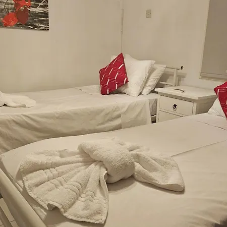 Villa Livia - Eleni Polis