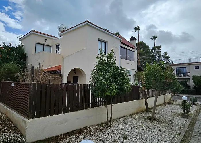 Livia - Eleni Vila *